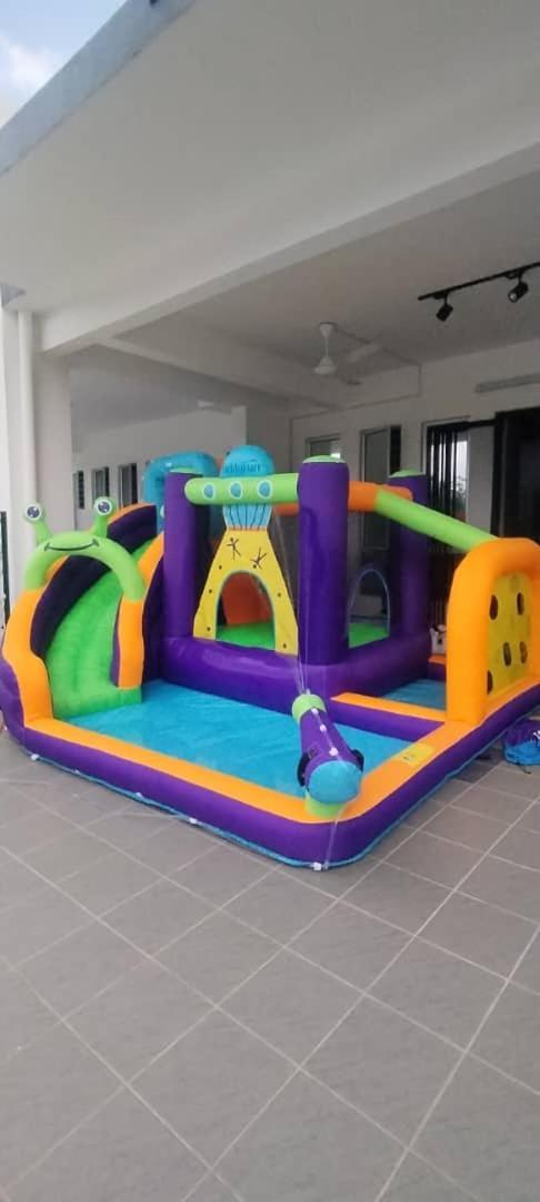 Farrell Rumah percutian